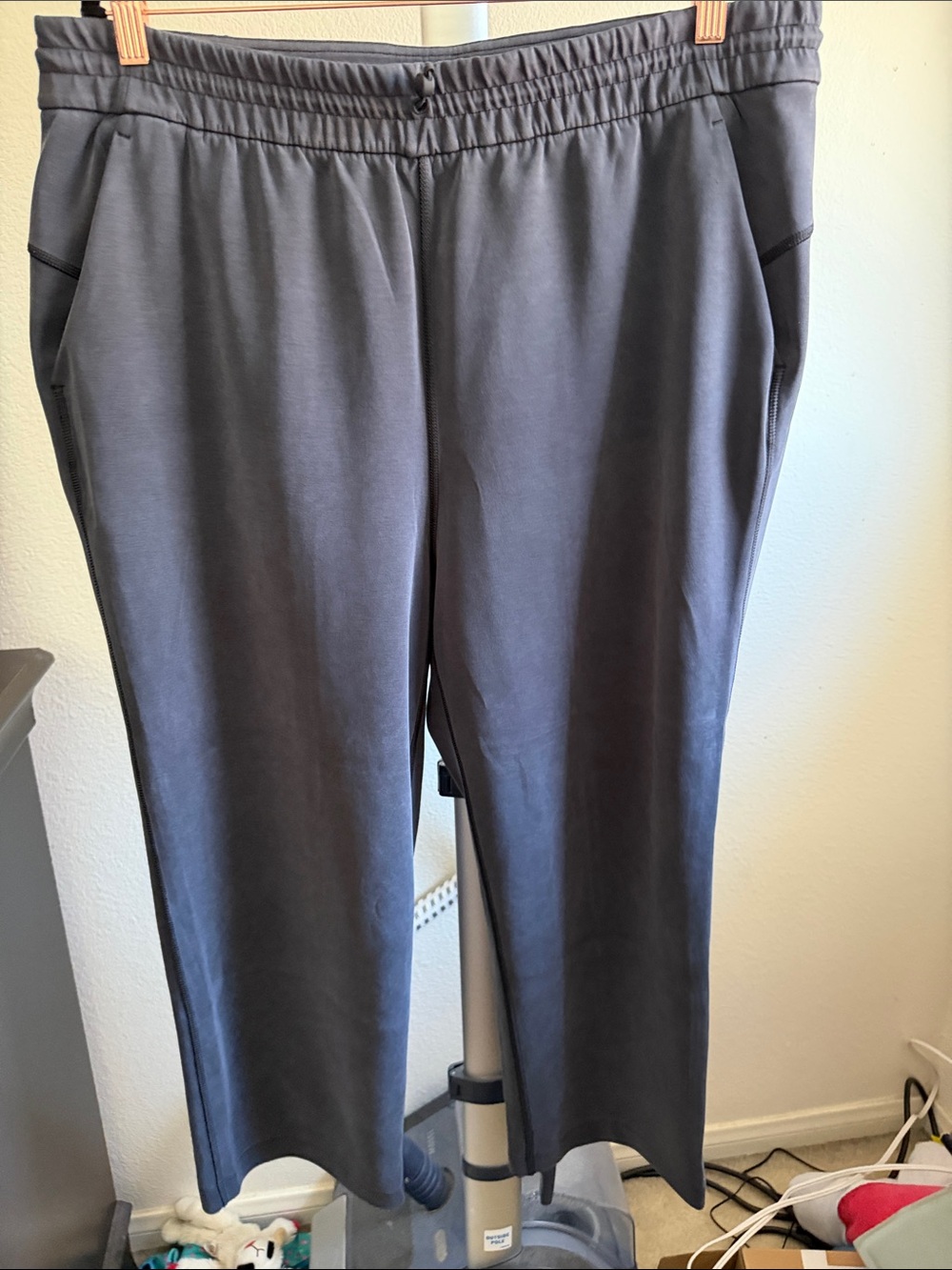 lululemon athletica Slate Gray Capris